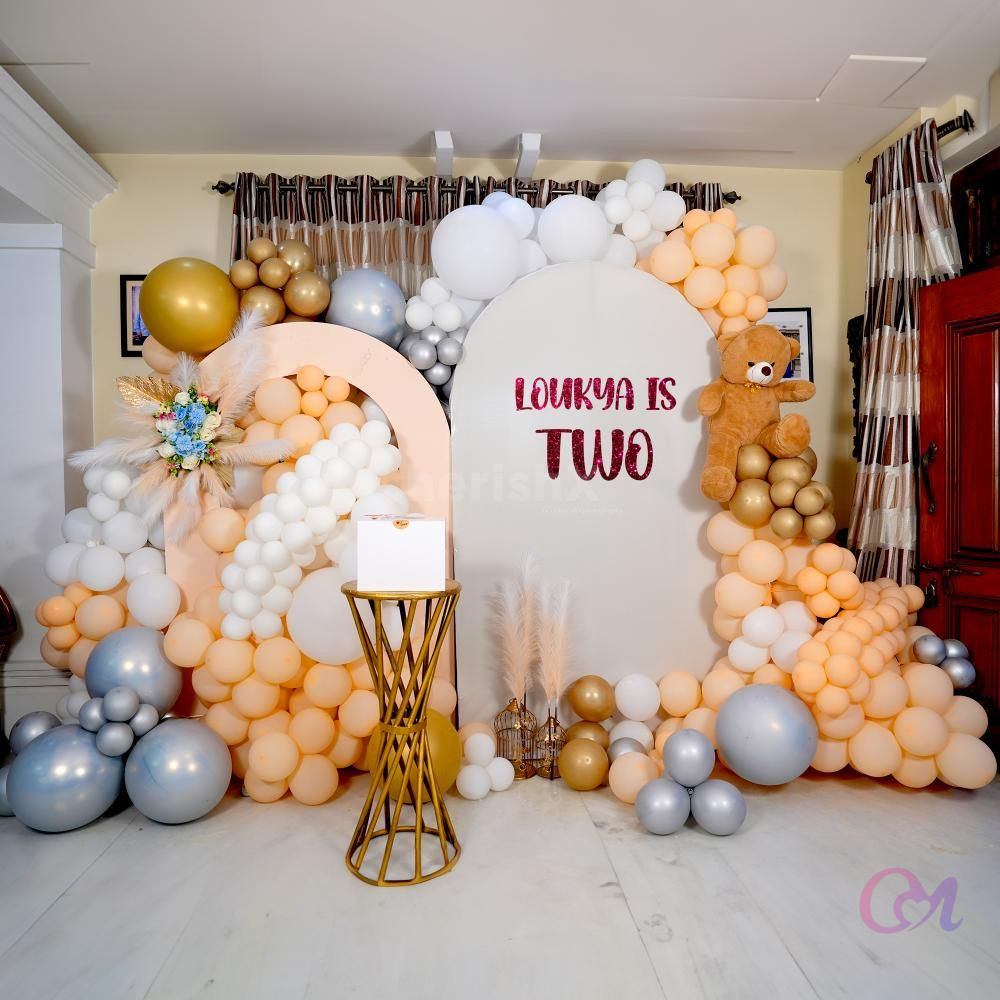 Teddy Bear Balloon Ring Decor